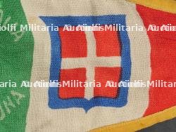 Lot de drapeaux et fanions. Lot of flags and pennants. — miniature 18