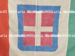 Un drapeau Royal Italien. A Royal Italian flag. — miniature 12
