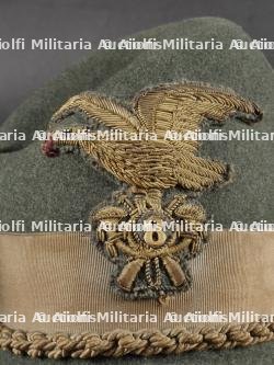 Chapeau de sous-lieutenant du 8ème Régiment d’Alpini. Second lieutenant's hat of the 8th Alpini Regiment. — miniature 2