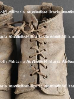 Paire de brodequins des troupes de montagne italienne. Pair of Italian mountain troop brodequins. — photo 4