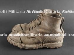 Paire de brodequins des troupes de montagne italienne. Pair of Italian mountain troop brodequins. — photo 6