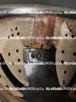 Casque italien de l’artillerie de montagne. Italian mountain artillery helmet. — photo 14