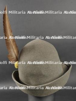 Deux chapeaux des Alpinis. Two Alpinis hats. — miniature 10