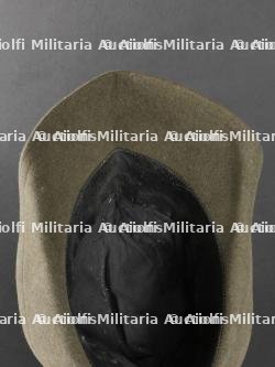 Deux chapeaux des Alpinis. Two Alpinis hats. — miniature 28