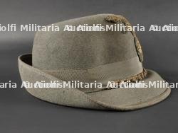 Trois chapeaux des troupes de Montagne. Three mountain troop hats. — miniature 20
