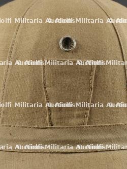 Casque tropicale du 53ème Régiment d’Infanterie. Tropical helmet of the 53rd Infantry Regiment. — photo 11