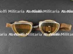 Lot de deux paires de lunettes de motocycliste. Set of two pairs of motorcycle goggles. — photo 4