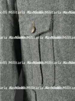 Vareuse de sergent major des transports-motorisés. Motor transport sergeant major's jacket. — miniature 3