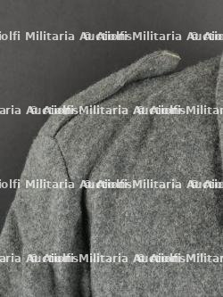 Vareuse de sergent major des transports-motorisés. Motor transport sergeant major's jacket. — photo 12