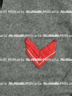 Vareuse de sergent major des transports-motorisés. Motor transport sergeant major's jacket. — miniature 15