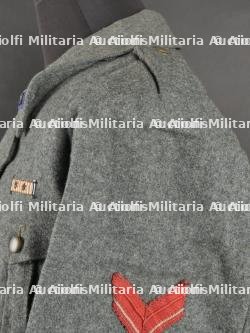 Vareuse de sergent major des transports-motorisés. Motor transport sergeant major's jacket. — photo 16