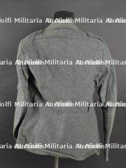 Vareuse de sergent major des transports-motorisés. Motor transport sergeant major's jacket. — miniature 23