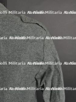 Vareuse de sergent major des transports-motorisés. Motor transport sergeant major's jacket. — photo 27