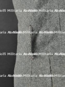 Vareuse de sergent major des transports-motorisés. Motor transport sergeant major's jacket. — miniature 32