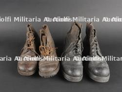 Une paire de brodequins de l’armée Royale italienne. A pair of Royal Italian Army brodequins.