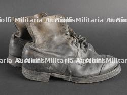 Une paire de brodequins de l’armée Royale italienne. A pair of Royal Italian Army brodequins. — miniature 6