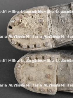 Une paire de brodequins de l’armée Royale italienne. A pair of Royal Italian Army brodequins. — photo 8