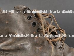 Une paire de brodequins de l’armée Royale italienne. A pair of Royal Italian Army brodequins. — miniature 17