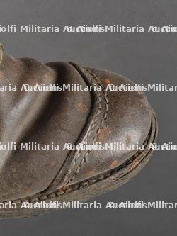Une paire de brodequins de l’armée Royale italienne. A pair of Royal Italian Army brodequins. — photo 22