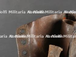 Une paire de brodequins de l’armée Royale italienne. A pair of Royal Italian Army brodequins. — miniature 23