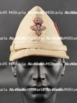 Casquette tropicale du Général Giuseppe Cremascuoli. General Giuseppe Cremascuoli's tropical cap.