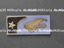 Lot de pattes de col des parachutistes. Pair of pouches for paratrooper's belt. — miniature 2