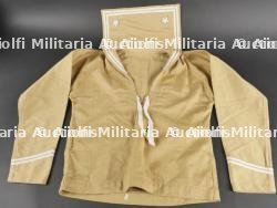 Uniforme tropicale de la Marine Royale. Tropical uniform of the Royal Navy.