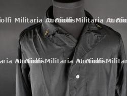Chemise noire. Black shirt. — miniature 4