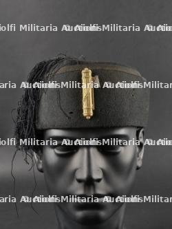 Coiffure de membre du Parti National Fasciste. National Fascist Party member's hairstyle. — photo 1