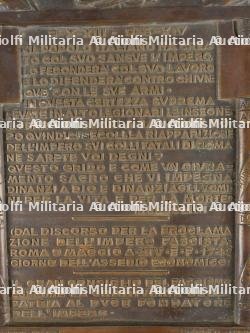 Plaque commémorative de la création de l’Empire italien en 1935. Plaque commemorating the creation of the Italian Empire in 1935. — photo 3