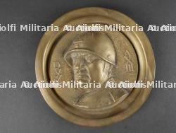 Lot de 3 médaillons. — miniature 6