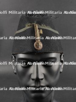 Coiffure du Parti National Fasciste. National Fascist Party headdress.