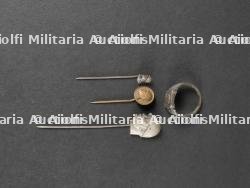 Lot de médailles à l’effigie de Mussolini. Lot of medals bearing the effigy of Mussolini. — miniature 6