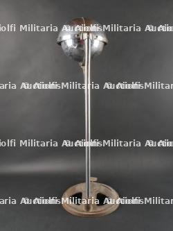 Crachoir métallique du PNF. PNF metal spittoon. — photo 11