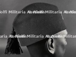 Coiffure de mouvement de jeunesse fasciste. Fascist youth movement headdress. — photo 6