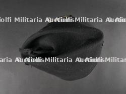 Coiffure de mouvement de jeunesse fasciste. Fascist youth movement headdress. — miniature 8