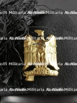 Coiffure de mouvement de jeunesse fasciste. Fascist youth movement headdress. — miniature 2