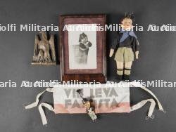 Lot d’objets de la jeunesse fasciste. Fascist youth items.