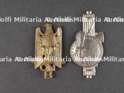 Lot d’insigne des Jeunesses Fascistes. Set of Fascist Youth badges. — photo 4
