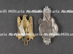 Lot d’insigne des Jeunesses Fascistes. Set of Fascist Youth badges. — photo 5