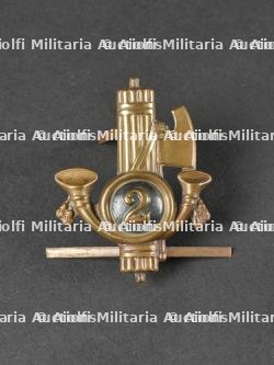 Insigne de casque de la 2ème Légion de Chemises Noires coloniale de Misurata. Helmet badge of the 2nd Misurata Colonial Blackshirt Legion.