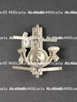 Insigne de casque tropical de la 3ème Légion de Chemises Noires de Bengasi. Tropical helmet badge of the 3rd Bengasi Black Shirt Legion. — photo 2