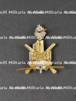 Insigne de casque tropical de la 412ème Bataillon de Chemises Noires. Tropical helmet badge of the 412th Black Shirt Battalion. — photo 2