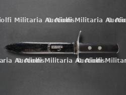Poignard d’officier de la 1er division de Chemises Noires 23 mars. 1st Black Shirt Division officer's dagger March 23.
