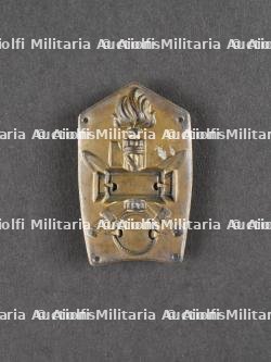 Insigne de calot de la 6ème Légion de Chemises Noires. 6th Black Shirt Legion cap badge. — miniature 2