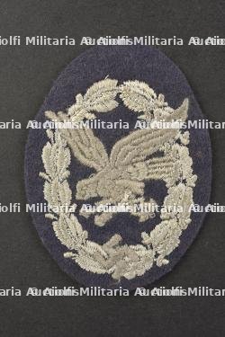 Badge opérateur radio et mitrailleur LW. LW radio and machine-gun operator badge. — photo 1