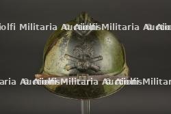Casque Adrian 1915 artillerie camouflé. Camouflaged Adrian 1915 artillery helmet. — photo 1