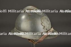 Casque Adrian 1915 service de santé. Adrian 1915 health service helmet. — miniature 4