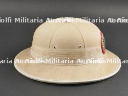 Casque coloniale italien de l’armée Royale Italienne. Italian colonial helmet of the Italian Royal Army.  — photo 11