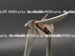 Paire de porte-fanion de la Decima Mas. Pair of Decima Mas pennant holder. — photo 15